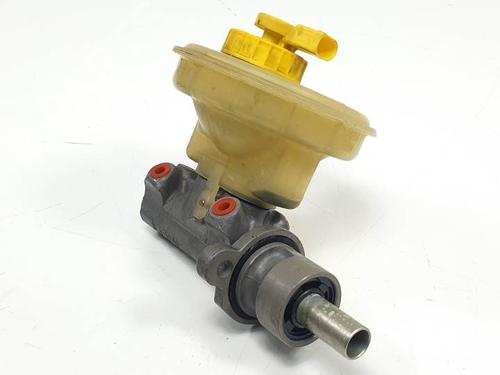 Used Brake master cylinder VW CADDY II Box Body/MPV (9K9A) 1.9 SDI (64 hp) 24947413