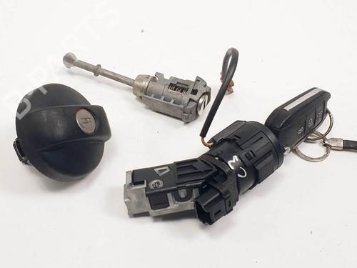 Used Electronic module Electronic module CITROËN C3 III (SX) 1.2 VTi 82 (82 hp) 14936952 14936952