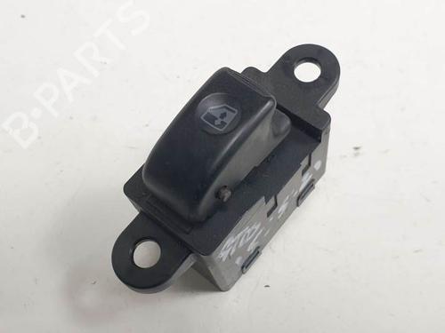 Used Right front window switch HYUNDAI ATOS (MX) 1.0 i (58 hp) 8951969