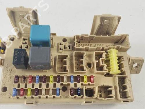 Fuse box TOYOTA AVENSIS Saloon (_T25_) 2.2 D-4D (ADT251_, ADT251R) | BP18136665E1 