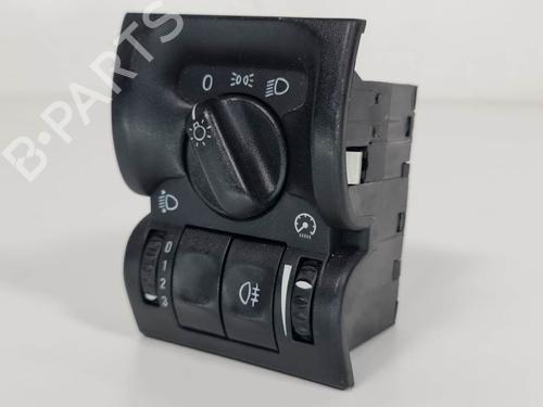 Used Headlight switch Headlight switch OPEL VECTRA B Estate (J96) 1.8 i 16V (F35) (125 hp) 7053787 7053787