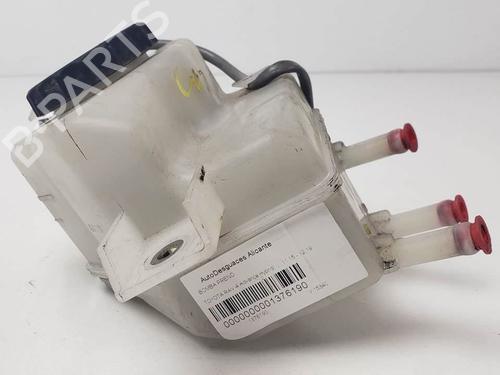 Used Brake master cylinder Brake master cylinder TOYOTA RAV 4 IV (_A4_) 2.5 Hybrid (AVA42_) (197 hp) 25143838 25143838
