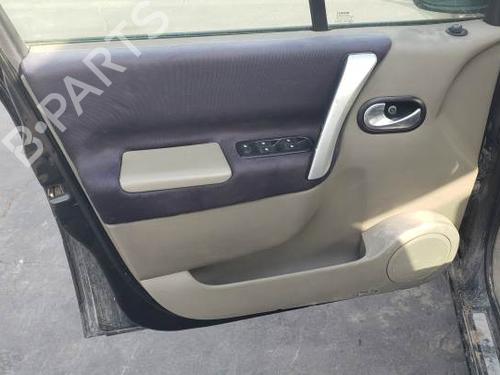 Windscreen washer tank RENAULT SCÉNIC II (JM0/1_) 1.9 dCi (JM0G, JM12, JM1G, JM2C) | BP28066234C113 