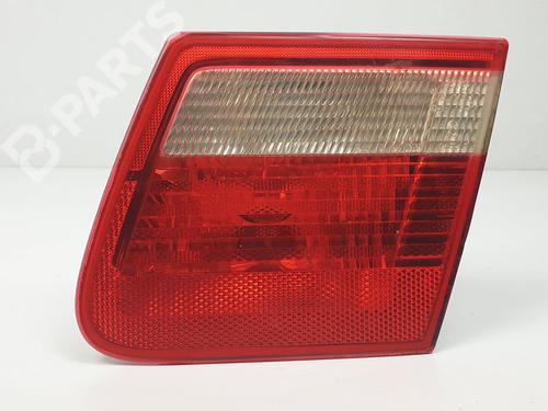 right-tailgate-light-bmw-3-touring-e46-330-d-1999-2000-2001-2002-2003-2004-2005-10632528 main image