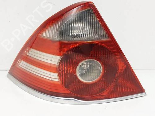Used Left taillight FORD MONDEO III Saloon (B4Y) 2.0 TDCi (130 hp) 17545119