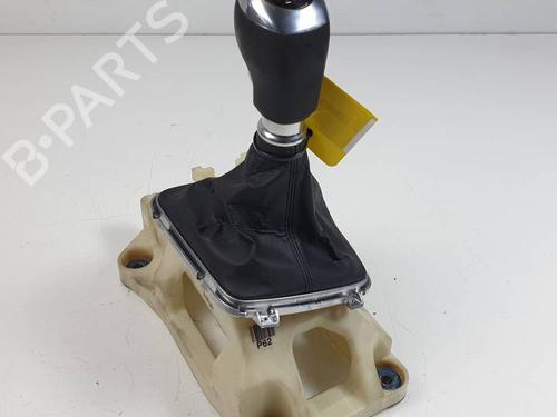 Used Gear lever HYUNDAI i30 Estate (GD) 1.6 CRDi (110 hp) 29696736