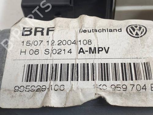 Rudehejsemotor bagstkærm højre VW TOURAN (1T1, 1T2) 1.9 TDI | BP29696826E22 
