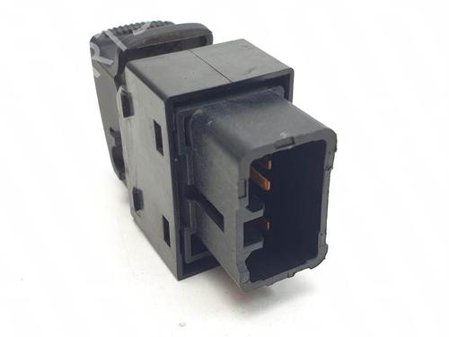 Right front window switch KIA SORENTO I (JC) 2.5 CRDi 4WD | BP27888645I26 