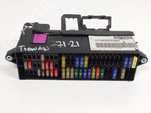 Used Fuse box Fuse box 7869544 7869544