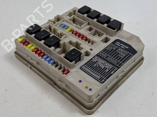 Used Fuse box Fuse box NISSAN MICRA C+C III (K12) 1.6 160 SR (110 hp) 39929637 39929637