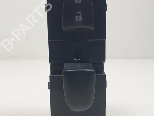 Used Right front window switch Right front window switch NISSAN JUKE (F15) 1.6 (117 hp) 40175847 40175847
