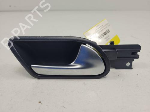 Used Front right interior door handle Front right interior door handle VW GOLF V (1K1) 1.9 TDI (105 hp) 34517723 34517723