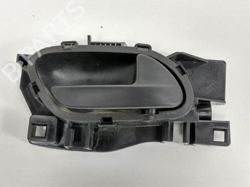 Used Front right interior door handle Front right interior door handle CITROËN BERLINGO / BERLINGO FIRST Box Body/MPV (M_) 2.0 HDI 90 (MBRHY, MCRHY) (90 hp) 7776864 7776864