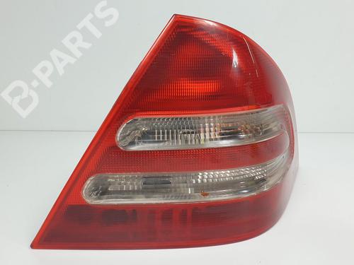 Used Right taillight Right taillight MERCEDES-BENZ C-CLASS (W203) C 220 CDI (203.006, 203.008) (143 hp) 10650090 10650090