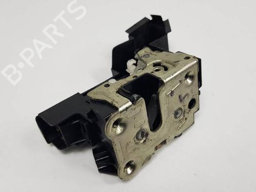 front-right-lock-dacia-duster-hs_-15-dci-4x4-805024978r-2010-2011-2012-2013-2014-2015-2016-2017-2018-15807685 main image