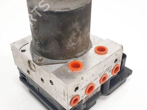 Used ABS pump BMW 5 (E60) 520 i (170 hp) 18052096