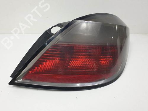Used Right taillight Right taillight OPEL ASTRA H (A04) 1.7 CDTI (L48) (80 hp) 6840152 6840152