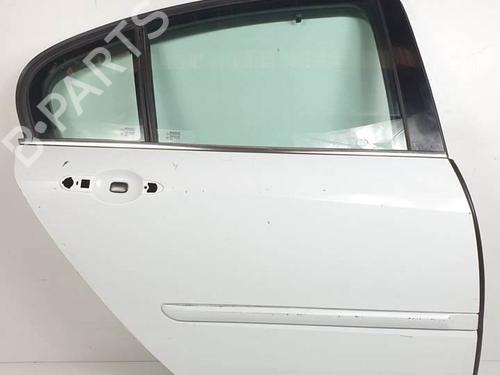 right-rear-door-renault-laguna-iii-bt01-20-dci-bt01-bt08-bt09-bt0e-bt0k-bt12-bt1c-bt1d-restyling-5-puertas-2007-2008-2009-2010-2011-2012-2013-2014-2015-18527831 main image