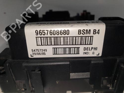 Fuse box PEUGEOT 206 CC (2D) 1.6 HDi 110 | BP38433362E1 - Image 4