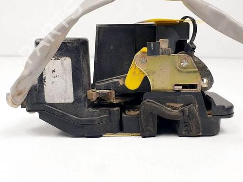 Front right lock KIA CARENS II MPV (FJ) 2.0 CRDi | BP17165101C97 