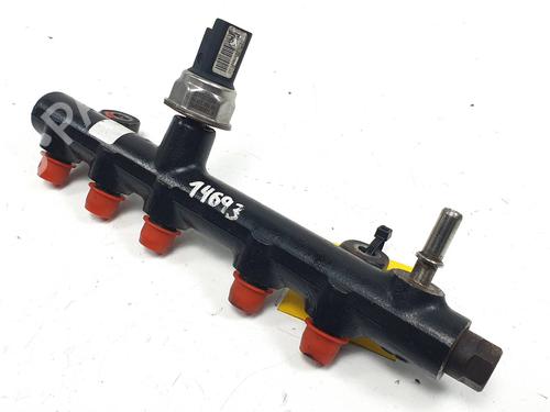 Used Injection rail Injection rail CITROËN C4 Grand Picasso II (DA_, DE_) 2.0 BlueHDi 150 (150 hp) 29989785 29989785