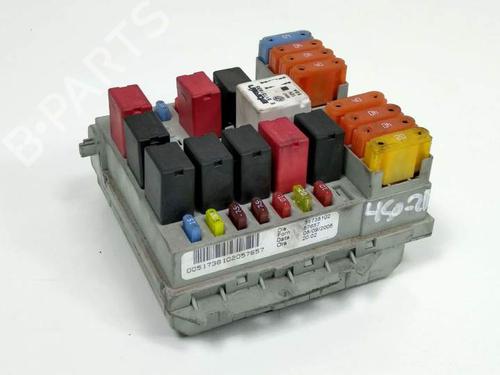 Fuse box FIAT CROMA (194_) 1.9 D Multijet (194AXC1B, 194AXC12) | BP7548396E1 