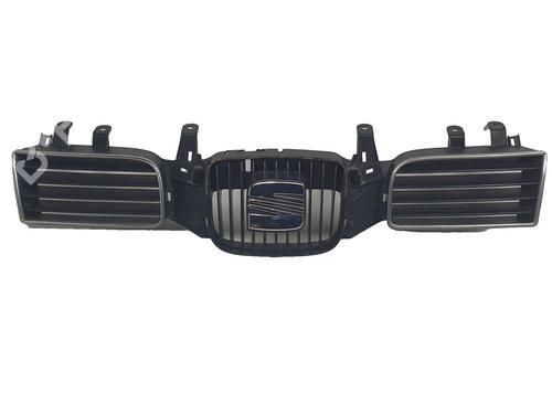 Used Grille Grille 38189757 38189757