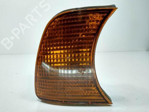 Used Right front indicator Right front indicator BMW 5 (E34) 525 tds (143 hp) 8587561 8587561