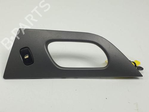 Used Right rear window switch Right rear window switch PEUGEOT 407 (6D_) 2.0 (6DRFNB, 6DRFNE) (136 hp) 15856181 15856181
