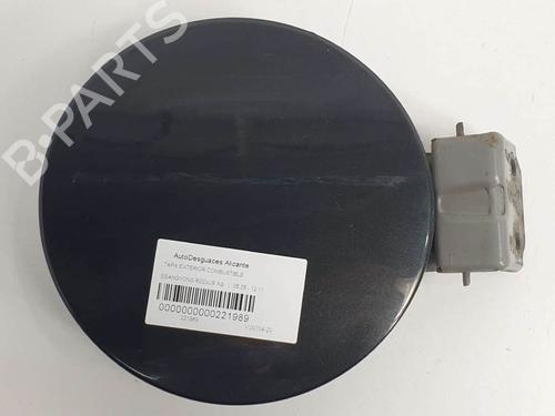 fuel-flap-ssangyong-rodius-i-27-xdi-2005-6856535 main image