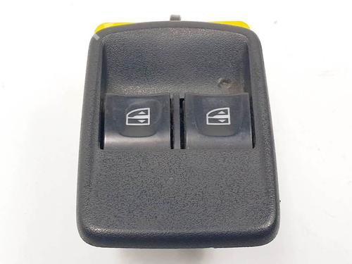Used Left front window switch Left front window switch DACIA DOKKER Box Body/MPV 1.5 dCi (FEAJ) (90 hp) 17337301 17337301