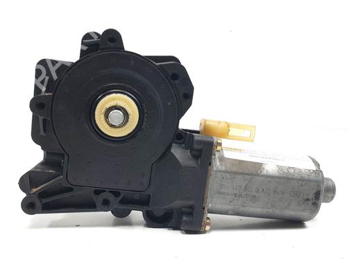 Used Left front window motor Left front window motor FORD MONDEO I Turnier (BNP) 1.8 TD (90 hp) 26879709 26879709