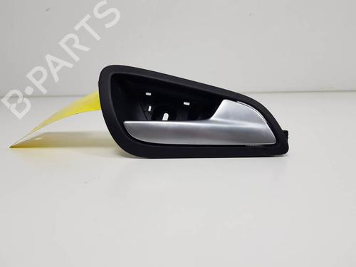 Used Front right interior door handle Front right interior door handle FORD FOCUS III 1.0 EcoBoost (125 hp) 11022017 11022017