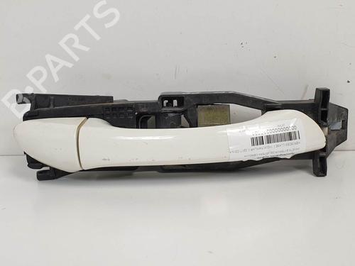 Used Front right exterior door handle Front right exterior door handle MERCEDES-BENZ C-CLASS T-Model (S203) C 220 CDI (203.208) (150 hp) 6858863 6858863