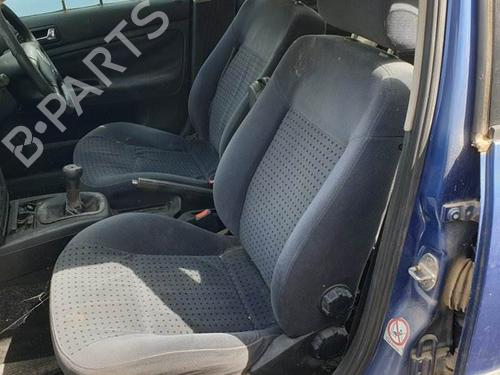 Right front indicator VW PASSAT B5.5 (3B3) 1.9 TDI | BP12394747C33 - Image 4