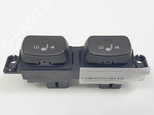 Used Switch Switch SSANGYONG KORANDO (CK) [2010-2026] 12392477 12392477
