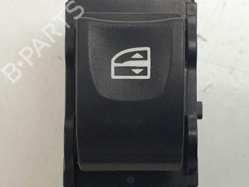 Used Right rear window switch Right rear window switch RENAULT LAGUNA III Grandtour (KT0/1) 1.5 dCi (KT0A, KT0R, KT02) (110 hp) 24934612 24934612
