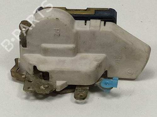Højre bagtil lås Højre bagtil lås SKODA FELICIA I (6U1) 1.3 (54 hp) 6853413 6853413