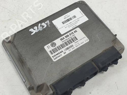 Used Engine control unit (ECU) Engine control unit (ECU) VW GOLF IV (1J1) 1.6 (100 hp) 34513863 34513863