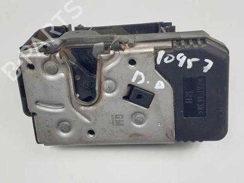 Front right lock OPEL VIVARO A Van (X83) 1.9 DTI (F7) | BP11383393C97 