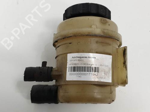 Used Power steering reservoir Power steering reservoir KIA SORENTO I (JC) 2.5 CRDi 4WD (140 hp) 13953281 13953281