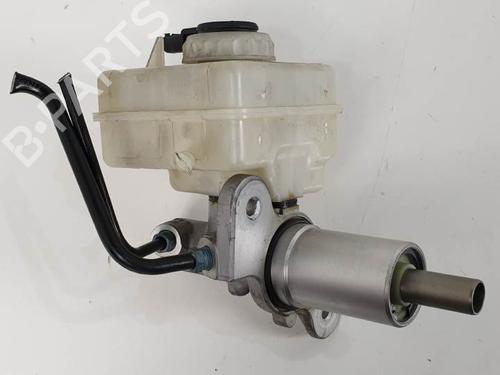 Used Brake master cylinder BMW 6 Convertible (E64) 635 d (286 hp) 6844683