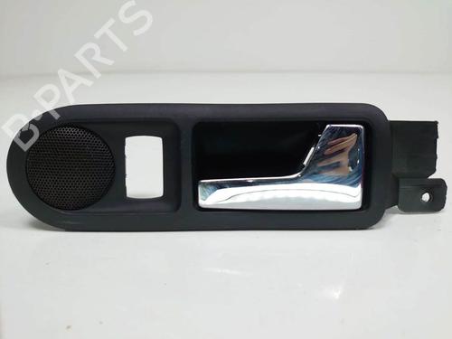 Used Rear right interior door handle Rear right interior door handle VW BORA I (1J2) 1.9 TDI (130 hp) 8223235 8223235