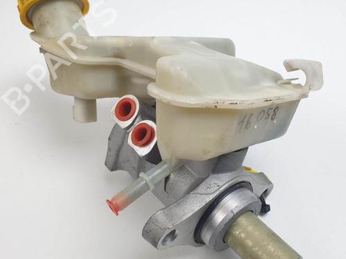 Used Brake master cylinder FORD FIESTA V (JH_, JD_) 1.4 TDCi (68 hp) 22751935
