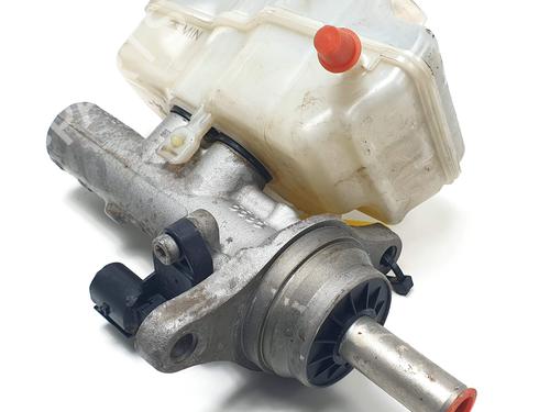 Used Brake master cylinder SKODA FABIA III (NJ3) 1.4 TDI (90 hp) 25140978