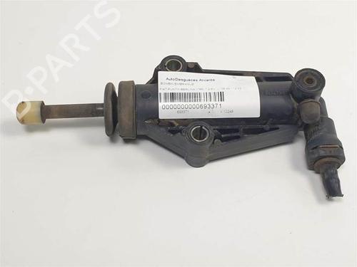 Clutch slave cylinder FIAT PUNTO (188_) 1.2 60 (188.030, .050, .130, .150, .230, .250) 46547126