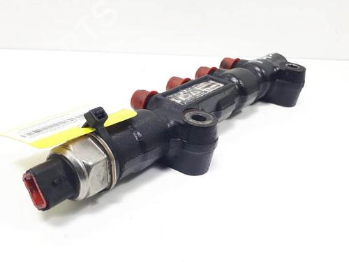 Used Injection rail CITROËN C4 Grand Picasso I (UA_) 1.6 HDi (109 hp) 16147001
