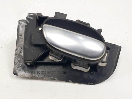 rear-left-interior-door-handle-peugeot-206-2l_-2m_-14-i-2lkfwa-2mkfwa-412-9632918977-2009-2010-2011-2012-2013-13510802 main image