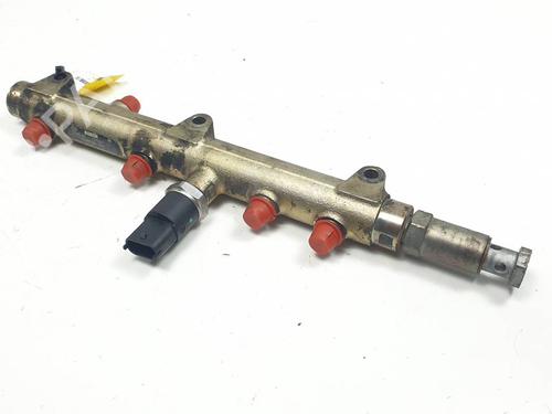 Used Injection rail FIAT DUCATO Bus (244_) 2.3 JTD (110 hp) 29820437