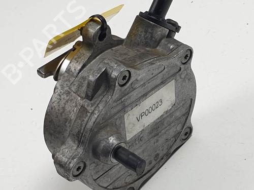 Used Vacuum pump BMW 6 Convertible (E64) 645 Ci (333 hp) 27994162